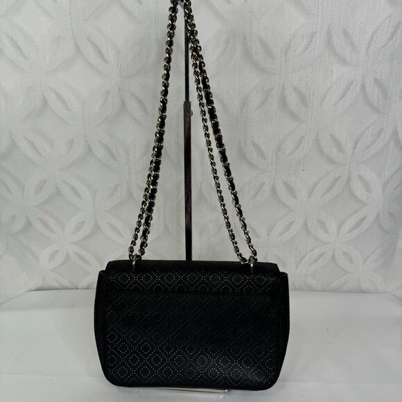 Tory Burch Black Robinson Perforated Diamond Chain Shoulder bag - Picture 4 of 12
